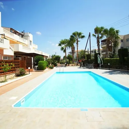 Pool-side 2 Bedroom In * Paphos